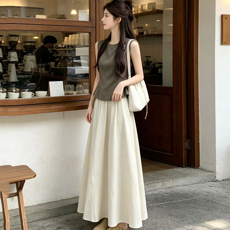 Shift Dress Sleeveless - ชุดเสื้อกั๊กกระโปรงทรงเข้ารูปประดับดอกไม้สไตล์เกาหลีสำหรับฤดูร้อนปี 2026 ชุดเดรสเสื้อยืดทรงหลวมสำหรับผู้หญิง ชุดเสื้อท่อนบนทรงเข้ารูปและช่วยให้ดูผอมเพรียว