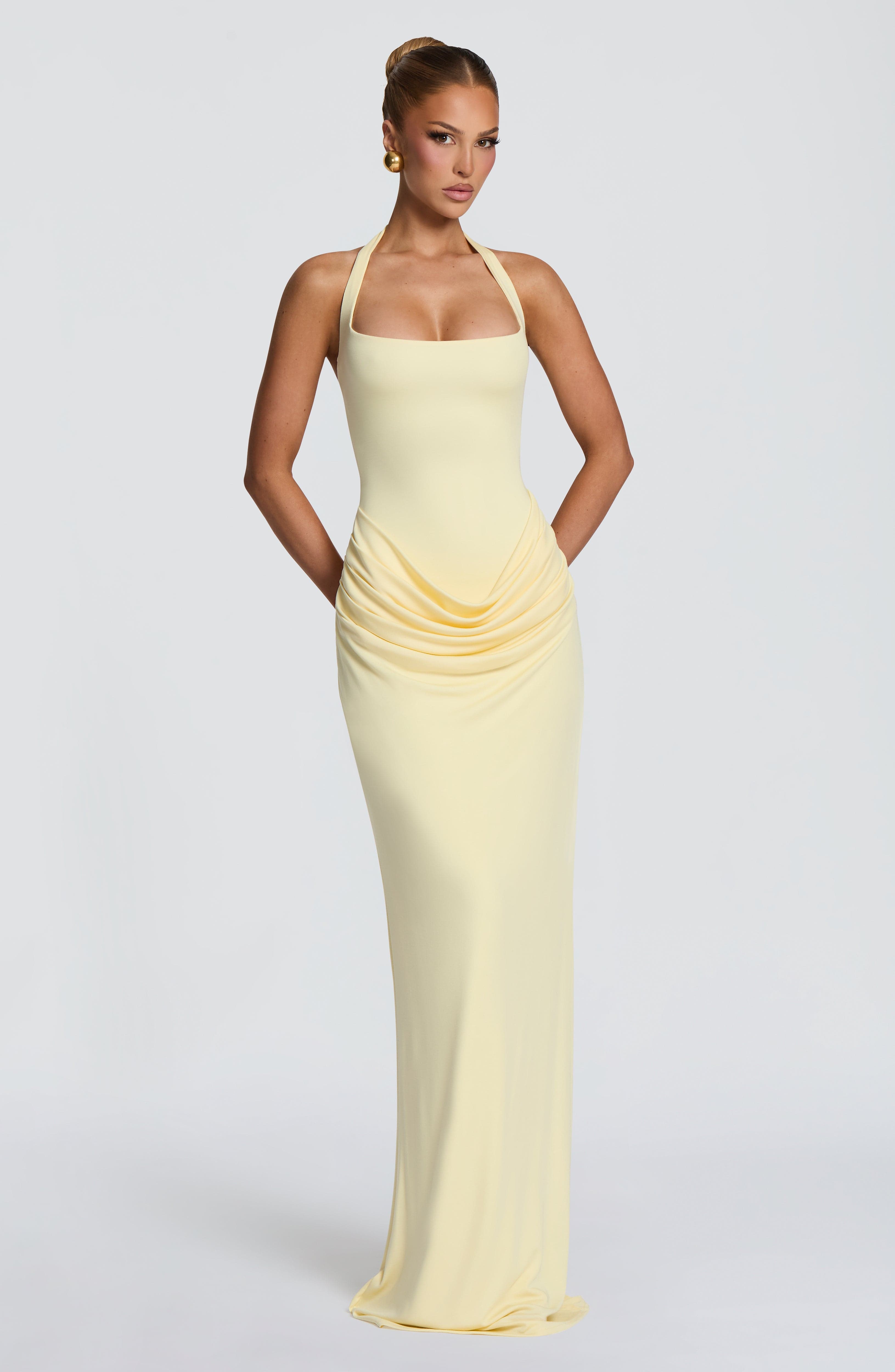 Shift Dress Sleeveless - เดรสยาวคอเหลี่ยมแบบผูกคอ พร้อมดีไซน์จับจีบที่เอว ทรงรัดรูปแบบเมอร์เมด สง่างาม เหมาะสำหรับงานแต่งงาน งานเลี้ยงตอนเย็น